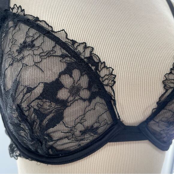 Victoria’s Secret Romantic Low Cut Demi Bra Feminine Black Lace Size 34D - Picture 2 of 10